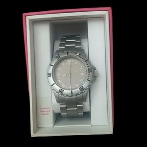 New Ladies wristwatch watch
